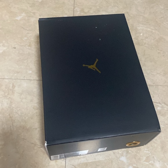 Air Jordan 11 retro - Picture 3 of 7